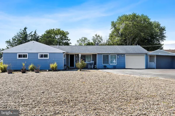 $420,000 | 14 Hawkins Way, Waretown, NJ 08758