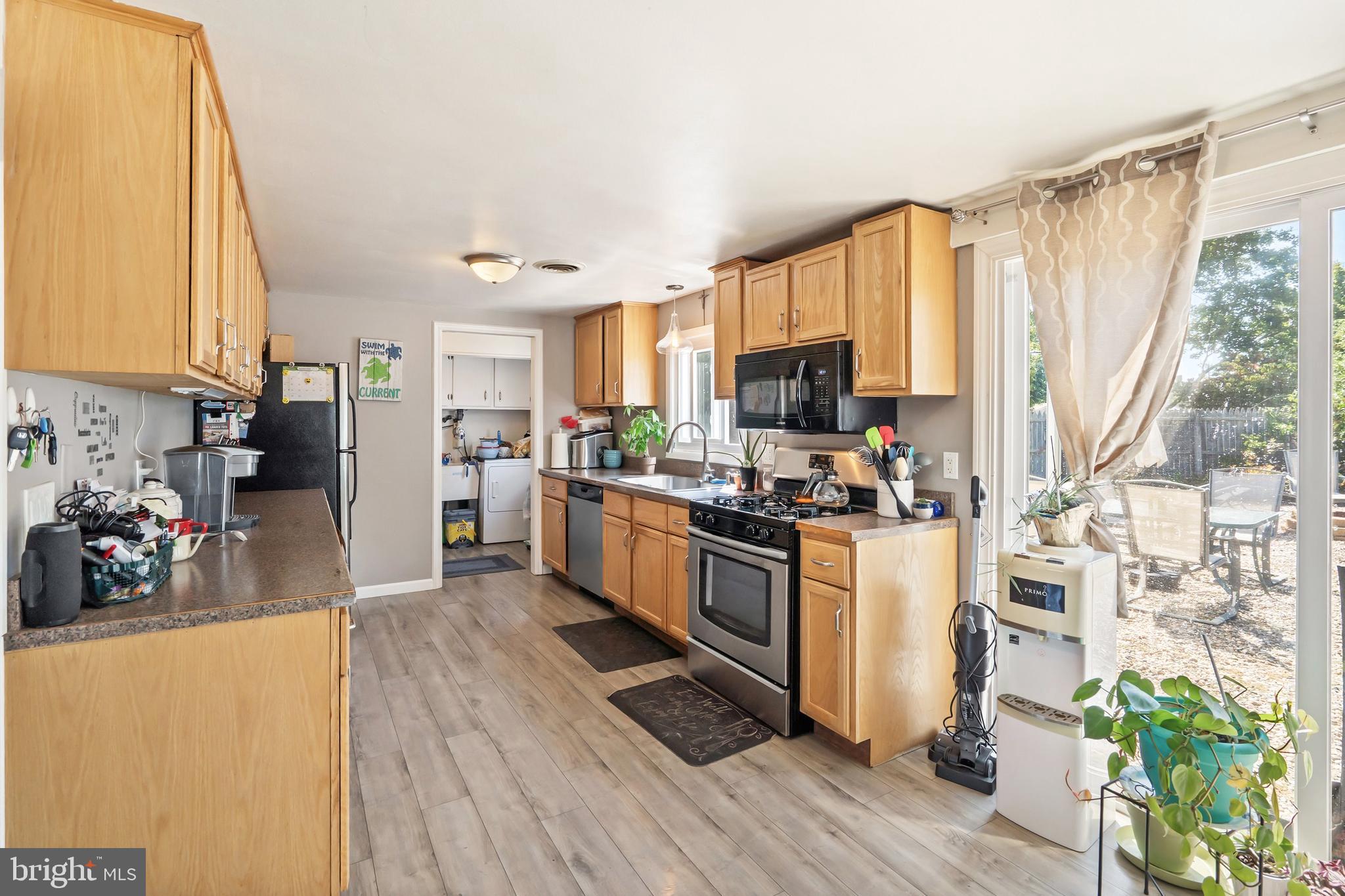 14 Hawkins Way Waretown, NJ 08758 - Photo 7 of 21 Kitchen