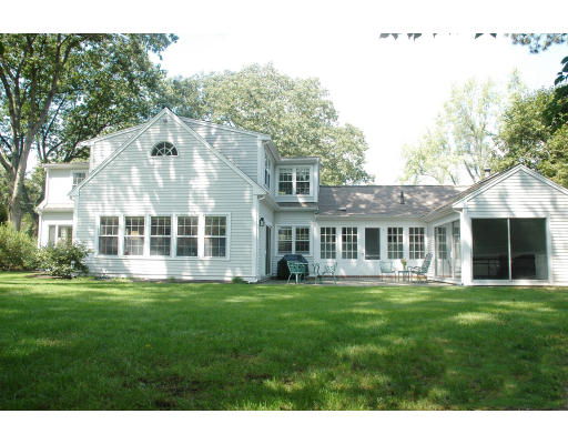 21 Oak Road Concord, MA 01742 - Photo 1 of 12 Gallery Image 1