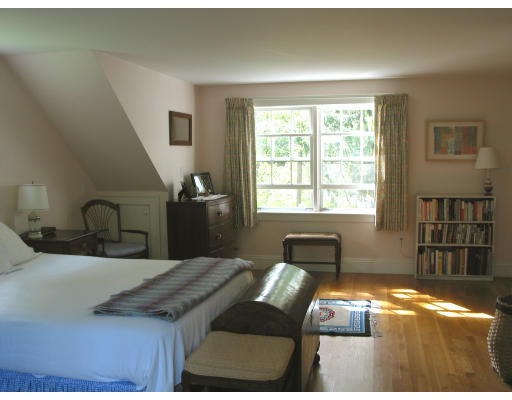 21 Oak Road Concord, MA 01742 - Photo 7 of 12 Gallery Image 7