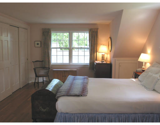 21 Oak Road Concord, MA 01742 - Photo 8 of 12 Gallery Image 8