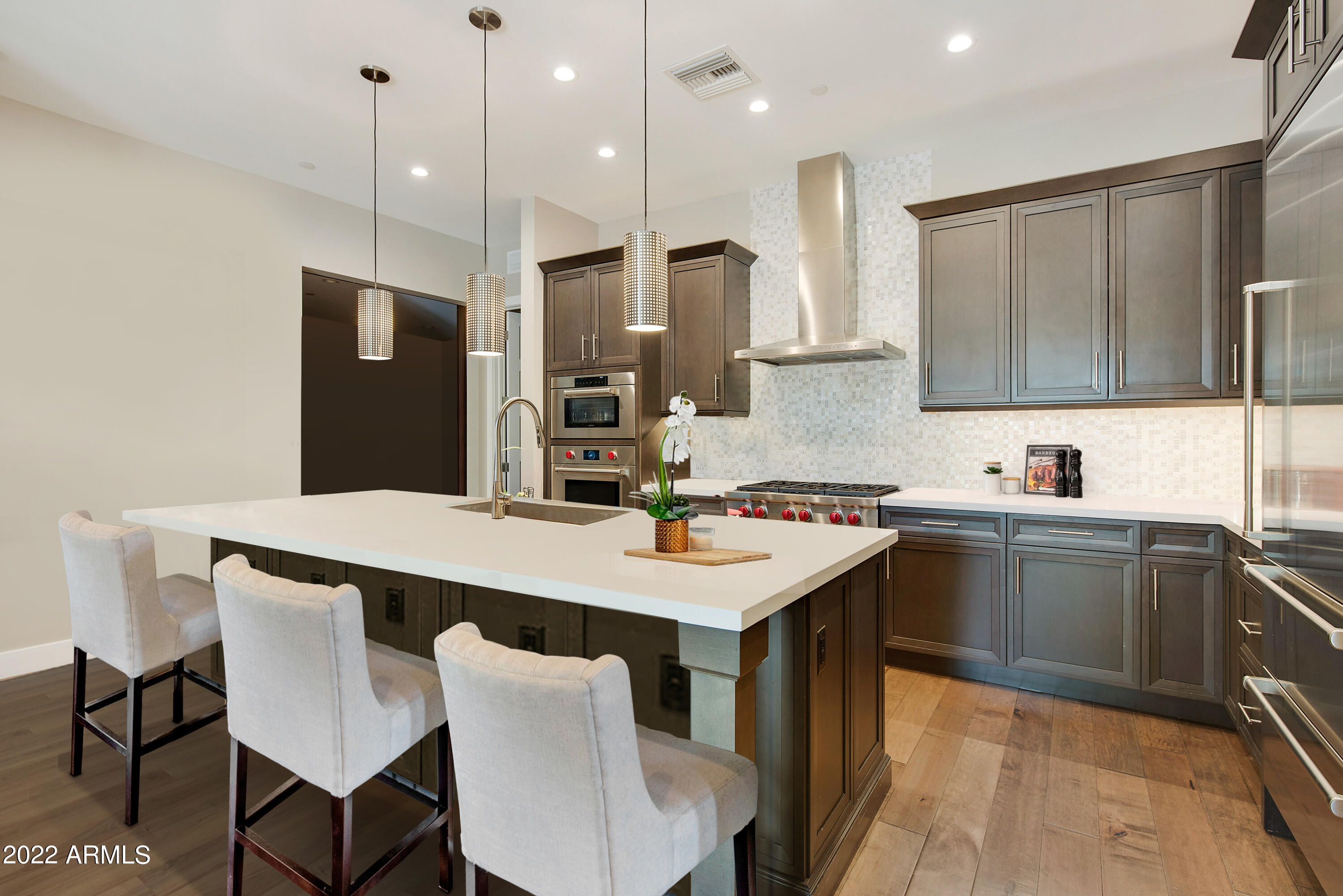 6166 North Scottsdale Road, Unit A1005 Paradise Valley, AZ 85253 - Photo 20 of 41 Kitchen Seating