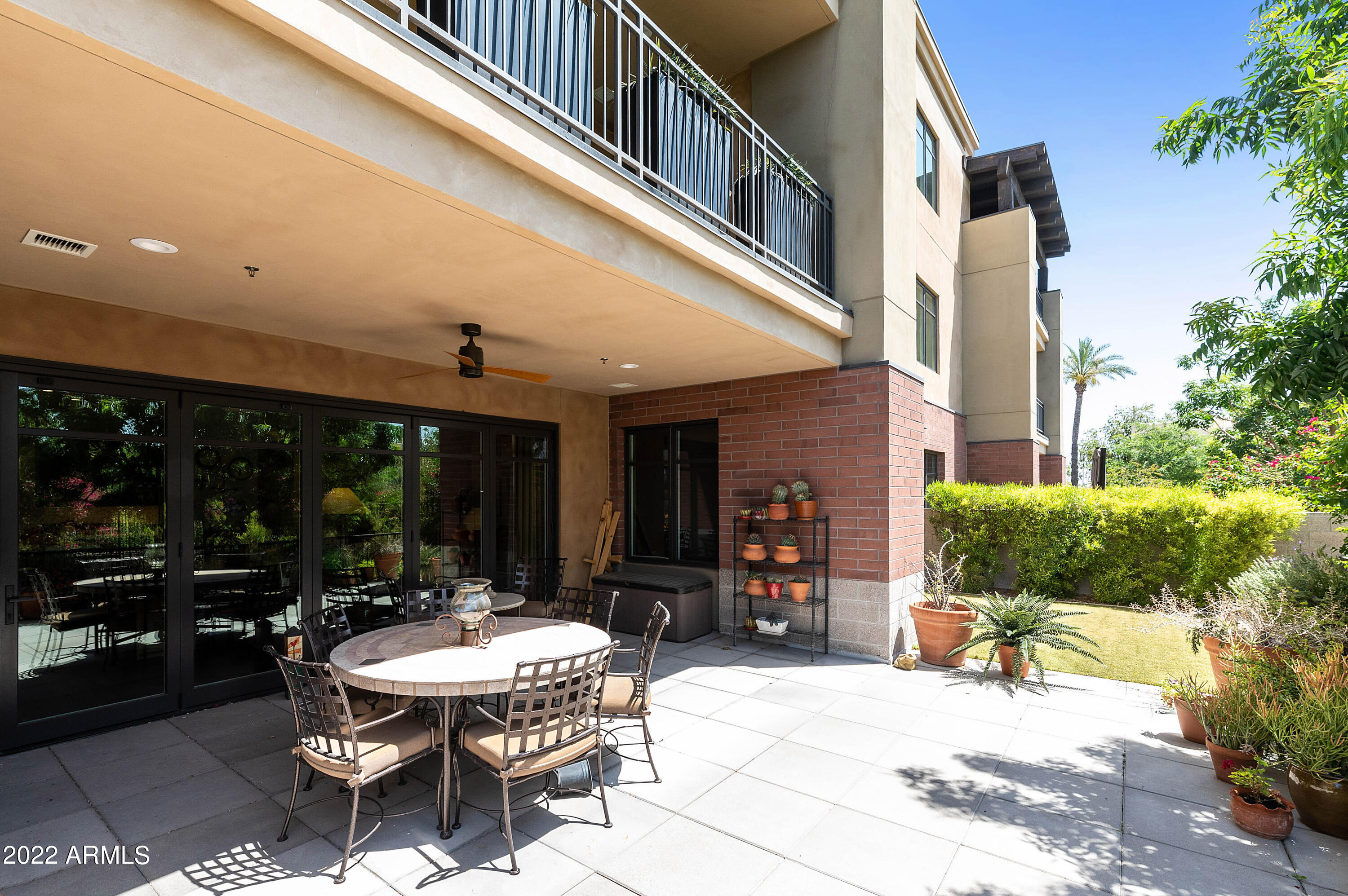 6166 North Scottsdale Road, Unit A1005 Paradise Valley, AZ 85253 - Photo 37 of 41 Patio
