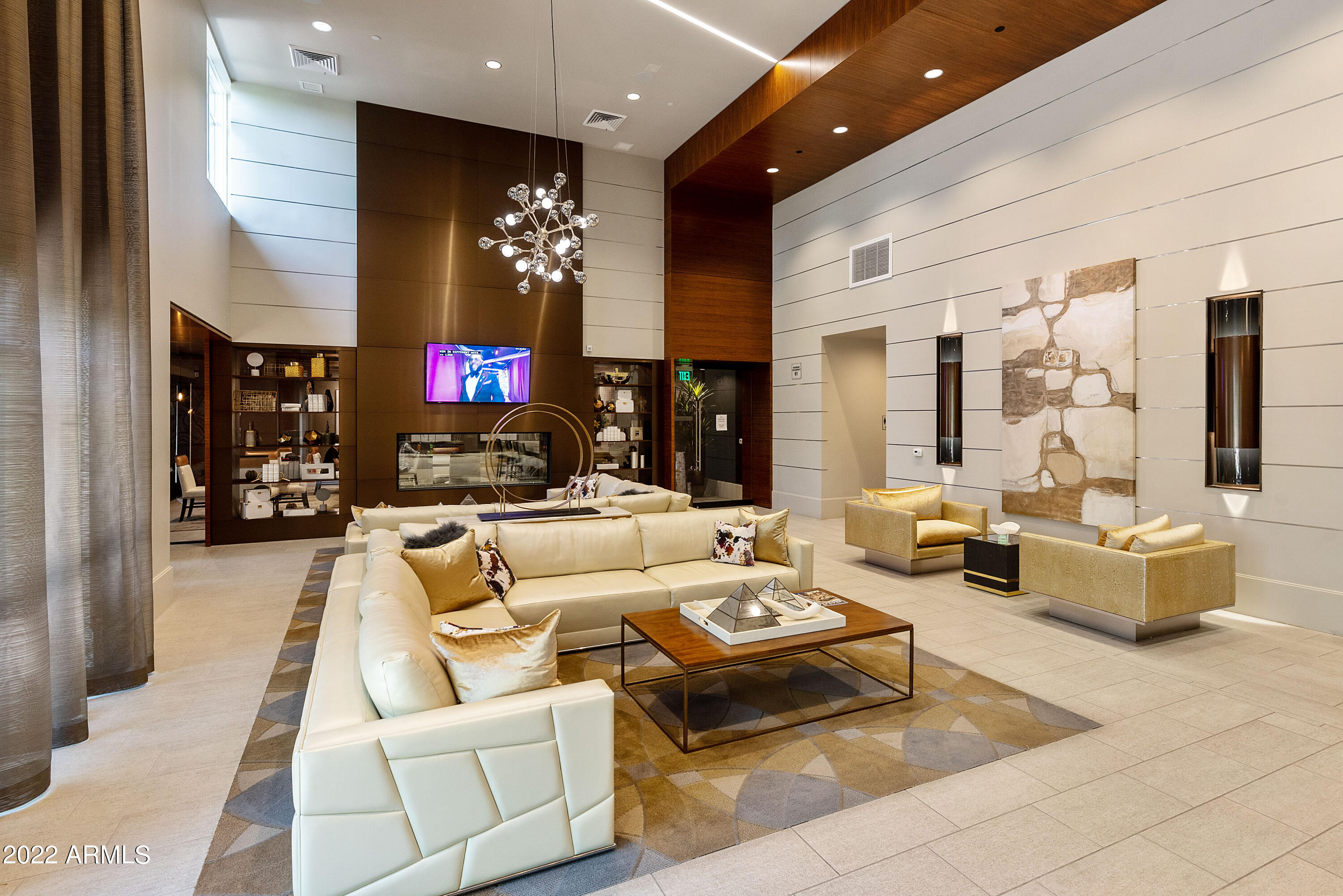 6166 North Scottsdale Road, Unit A1005 Paradise Valley, AZ 85253 - Photo 5 of 41 Club Room