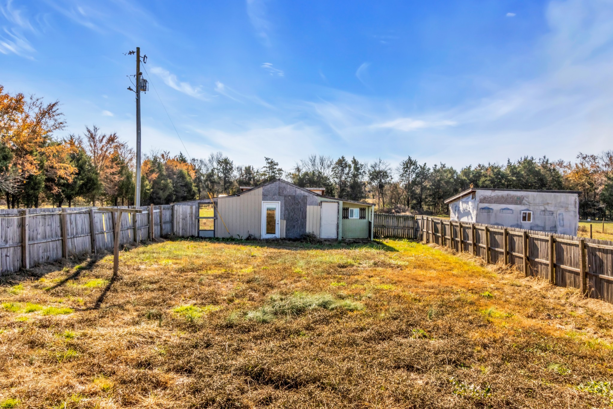 2190 Unionville Deason Road Bell Buckle, TN 37020 - Photo 26 of 34 a house with a outdoor space