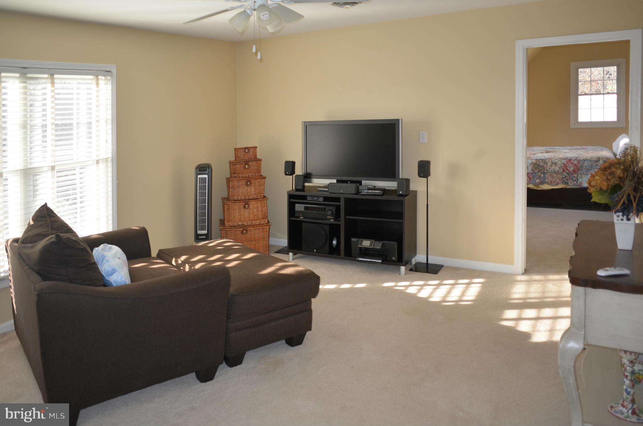 20610 Bucklodge Road Boyds, MD 20841 - Photo 11 of 19 Interior (General)