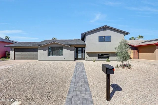 a house view with a outdoor space
