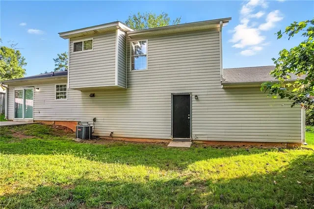 $211,000 | 2123 Lown Farm Lane, Lithonia, GA 30058