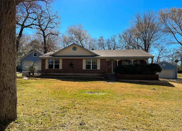 $399,900 | 518 Lcr 902, Jewett, TX 75846