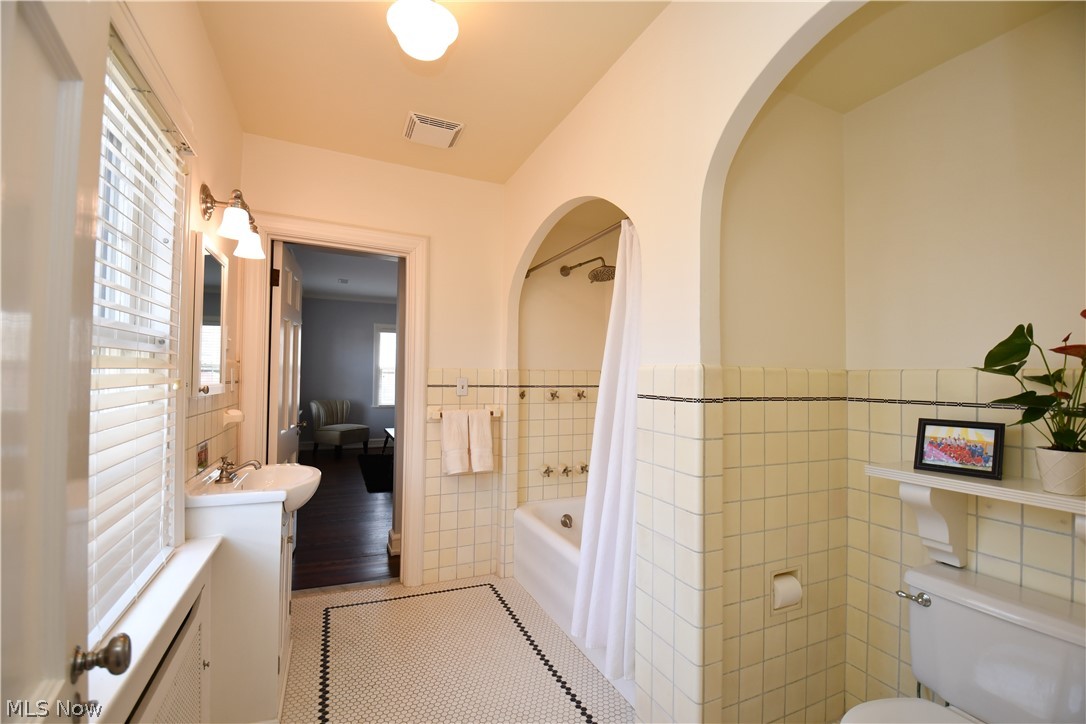 22226 Parnell Road Beachwood, OH 44122 - Photo 23 of 35
