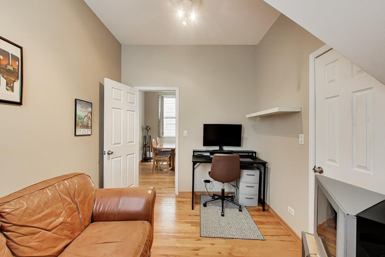 2141 North Point Street, Unit 1F Chicago, IL 60647 - Photo 16 of 30