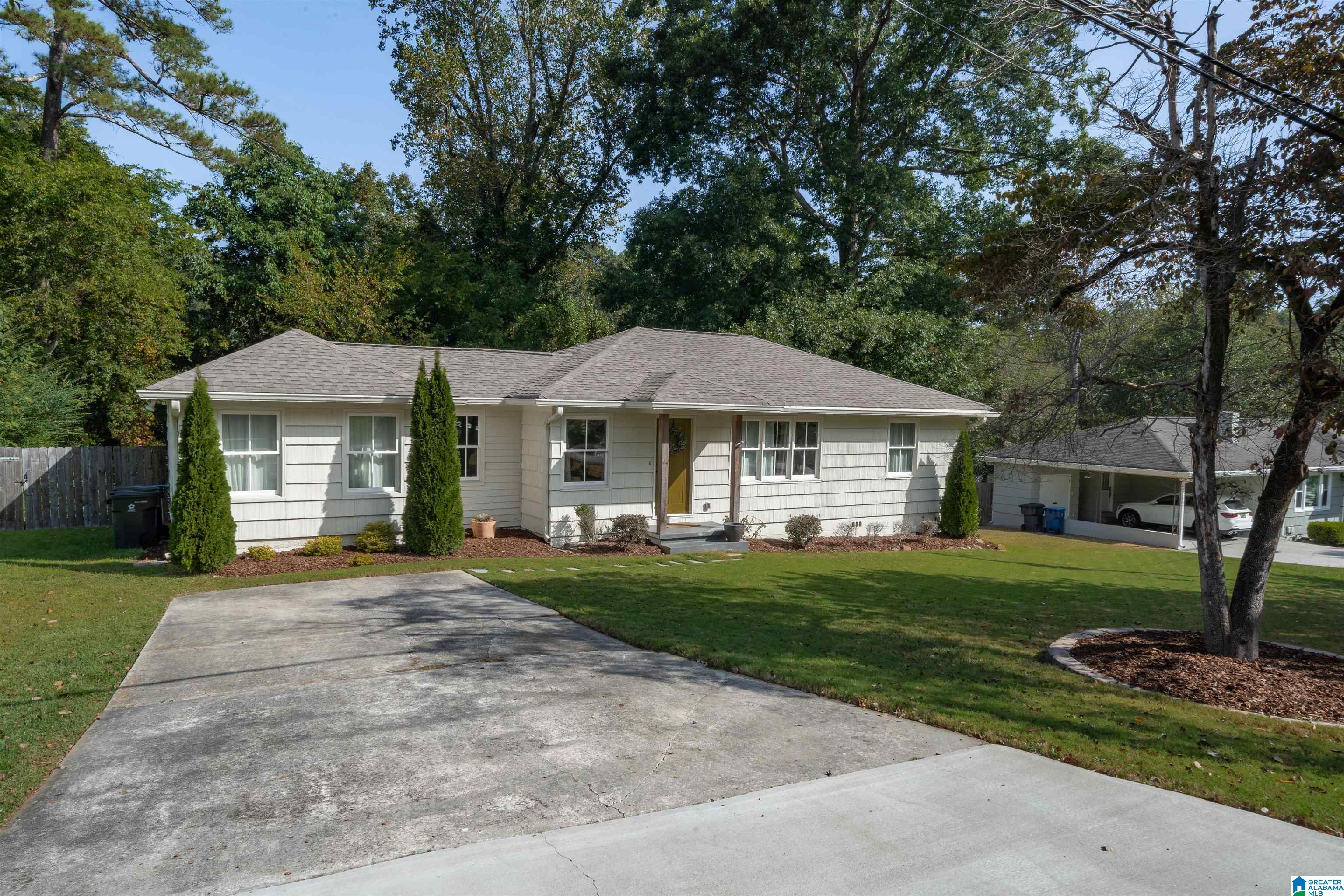 3324 Ridgely Circle Birmingham, AL 35243 - Photo 1 of 37