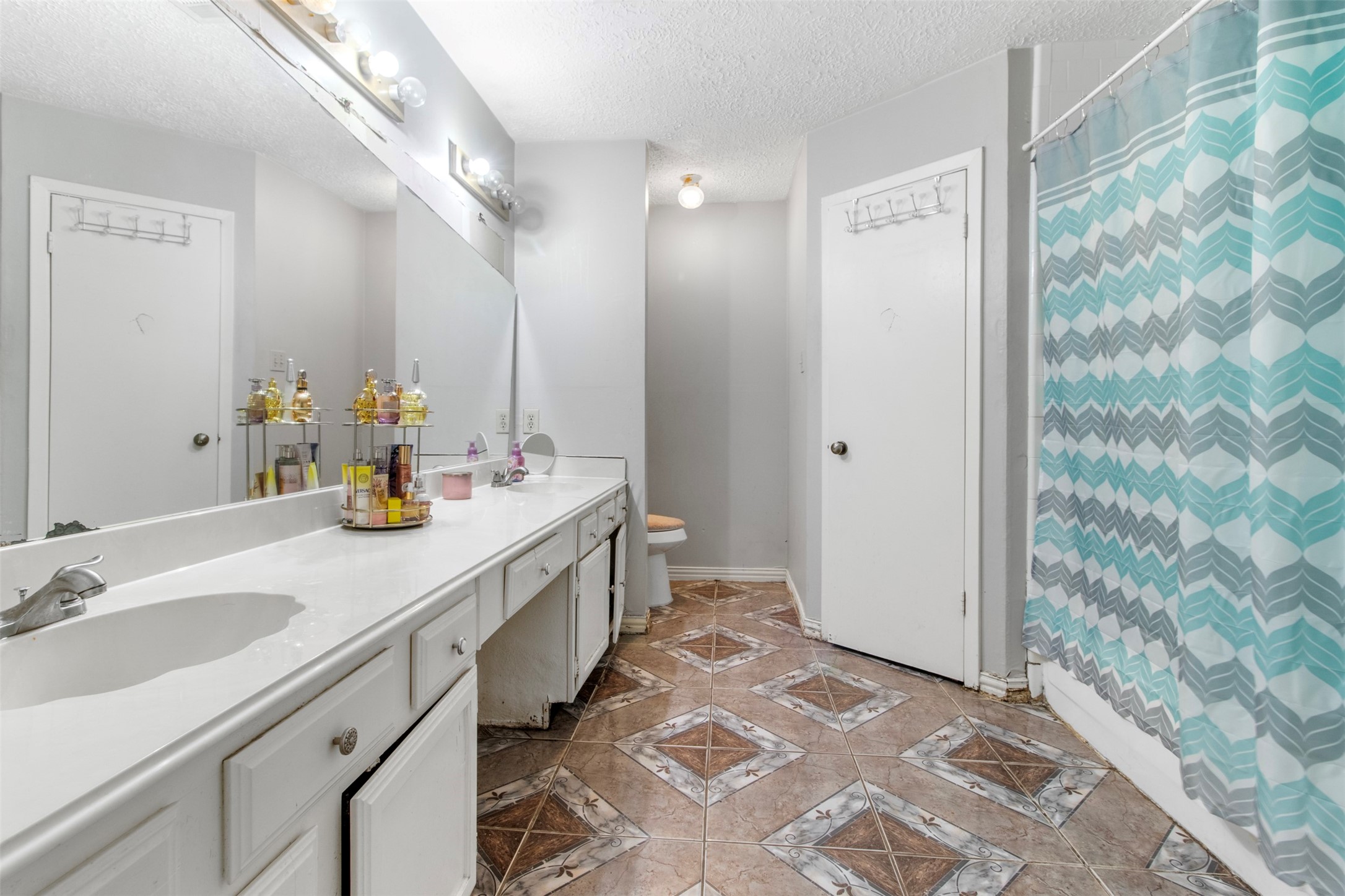 12147 Swords Creek Road Houston, TX 77067 - Photo 16 of 25