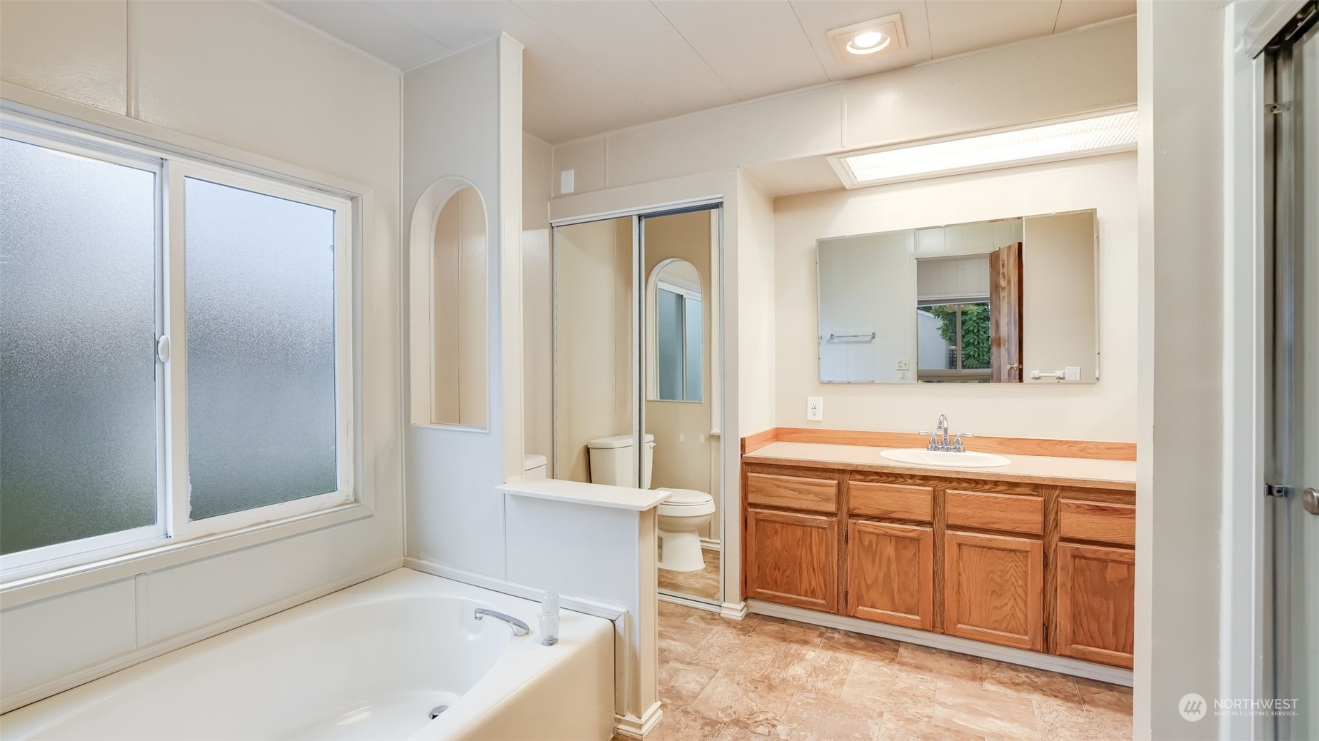 201 Union Avenue Southeast, Unit 220 Renton, WA 98059 - Photo 16 of 33 Gallery Image 16