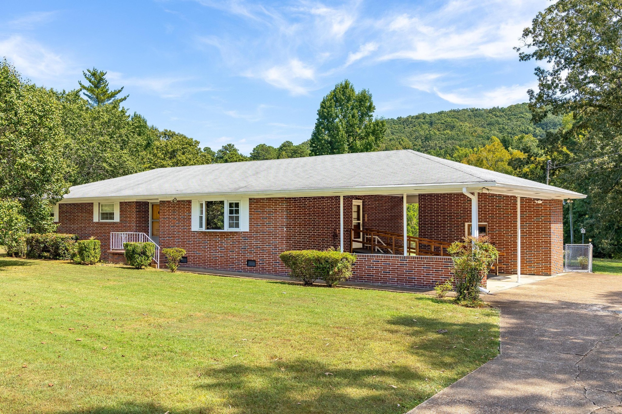 506 Graysville Road Ringgold, GA 30736 - Photo 1 of 45 Gallery Image 1