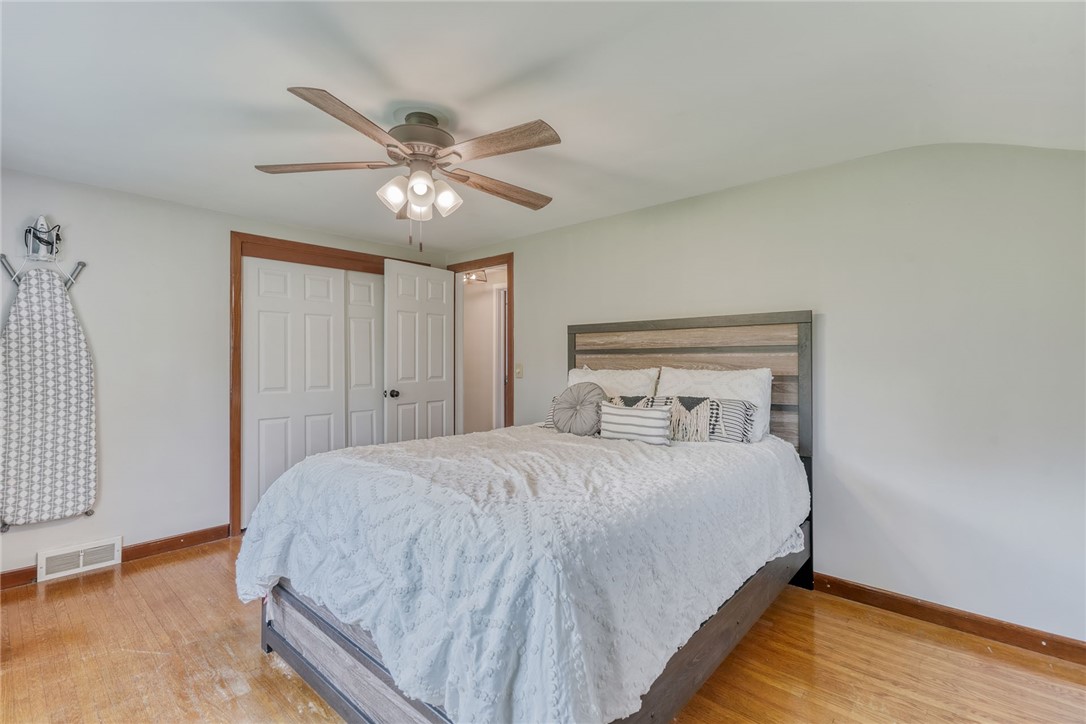 1293 Lake Road Webster, NY 14580 - Photo 16 of 40