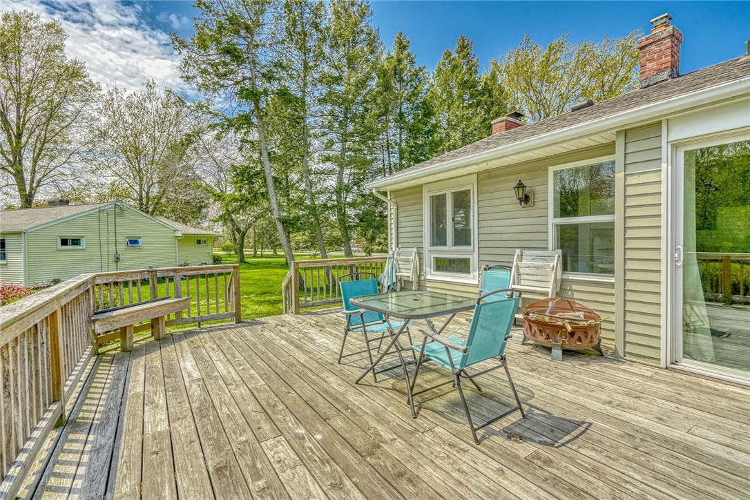 1293 Lake Road Webster, NY 14580 - Photo 35 of 40