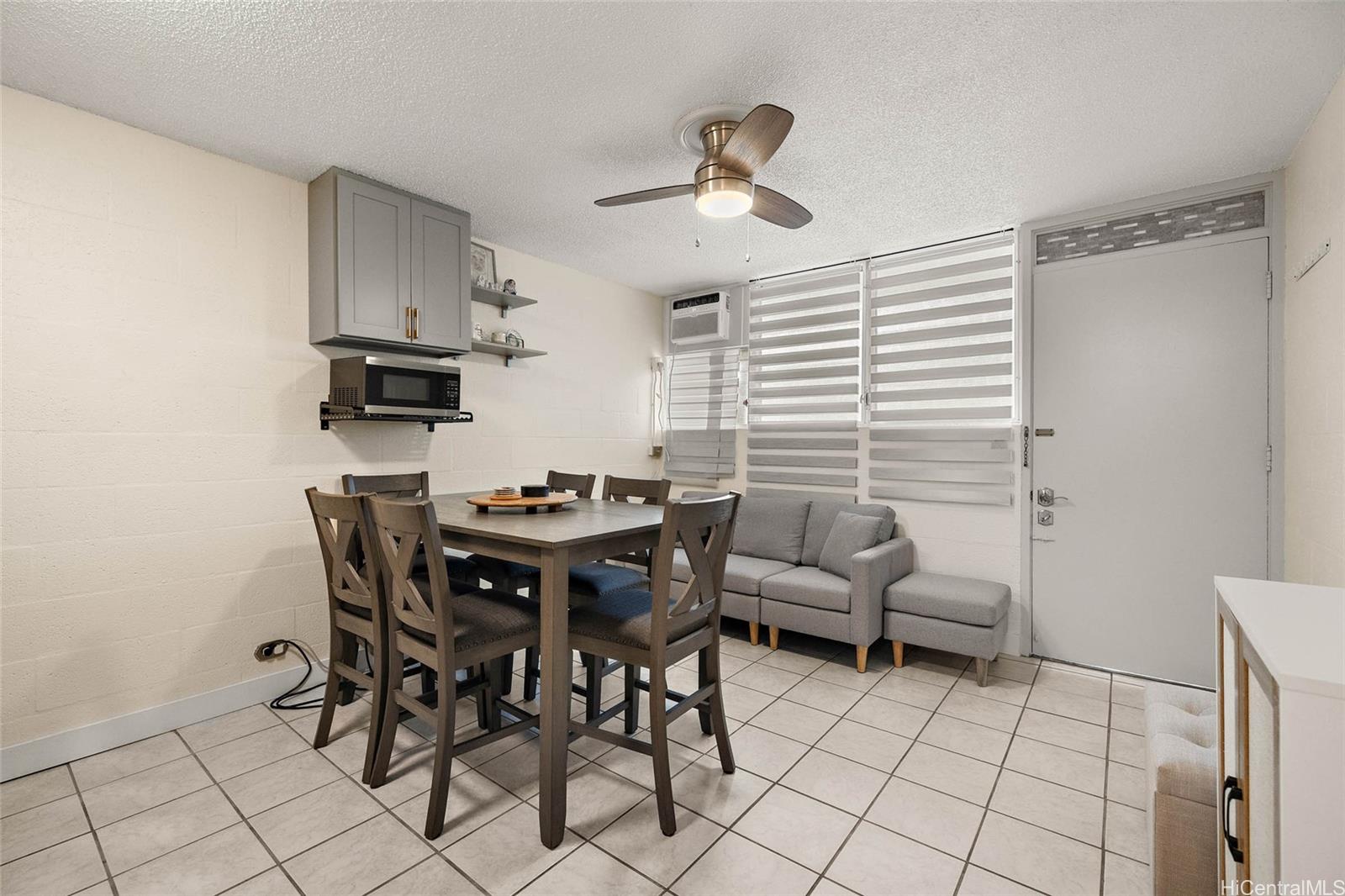 1863 Kaioʻo Drive, Unit 302 Honolulu, HI 96815 - Photo 2 of 10