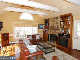 111 Ladderback Lane Devon, PA 19333 - Photo 5 of 6