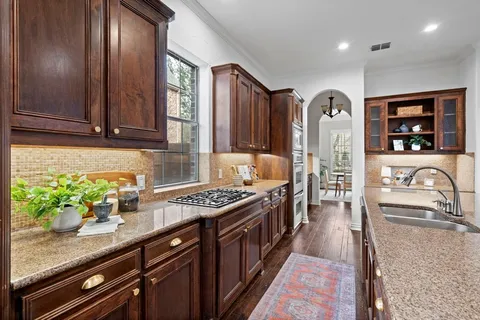$1,025,000 | 4701 Parkside Drive, Frisco, TX 75034