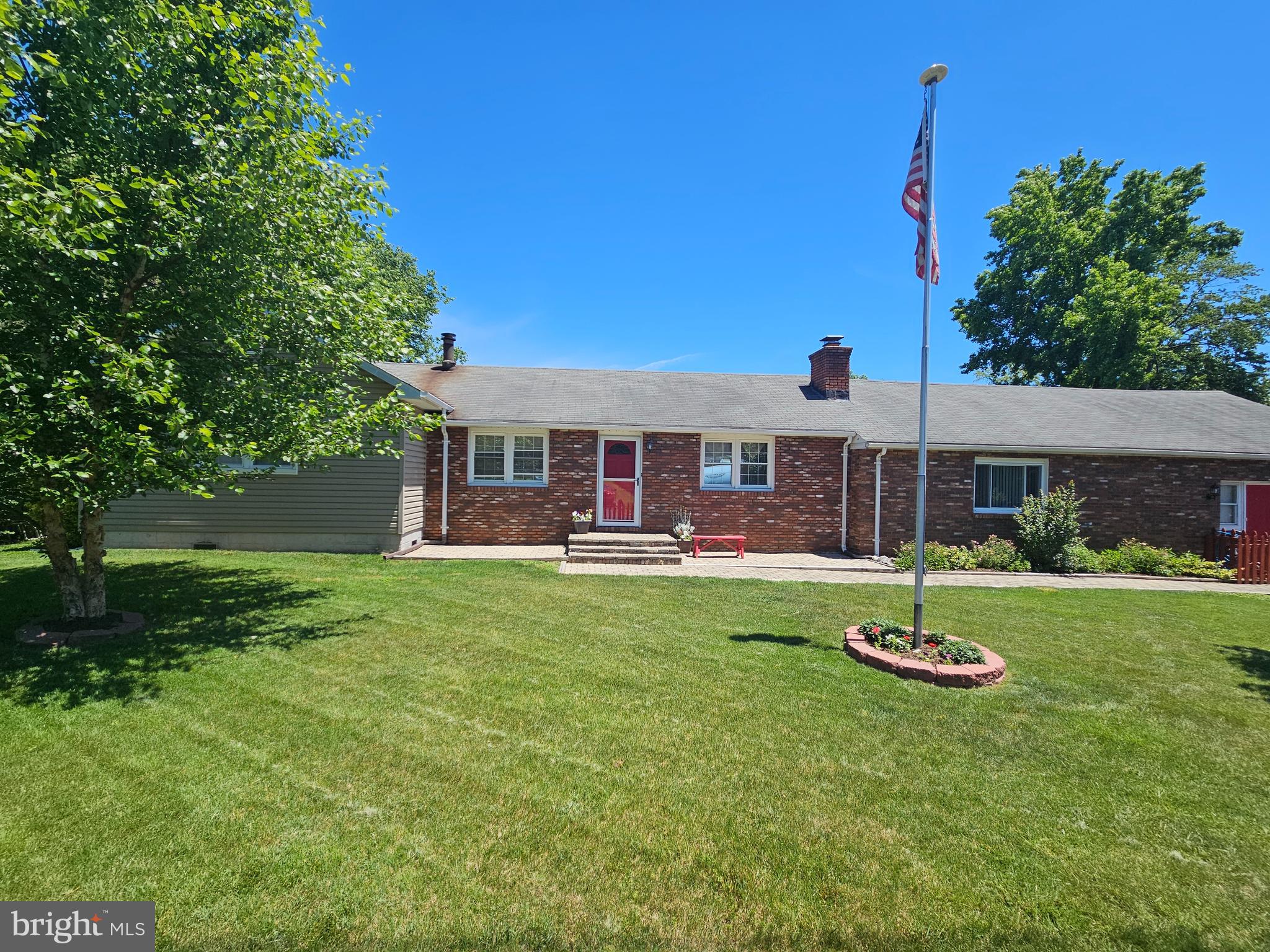 1619 Midland Road Edgewater, MD 21037 - Photo 3 of 42