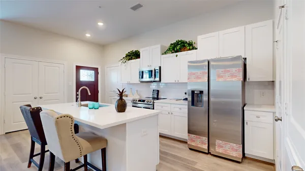 $2,097 | 504 Nursery Road, Unit 3105, The Woodlands, TX 77380