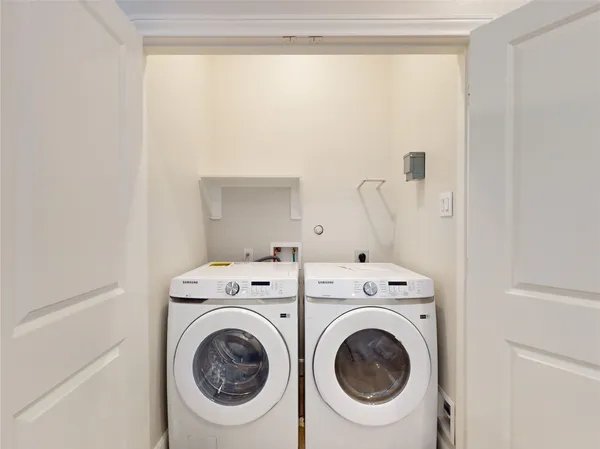 $2,097 | 504 Nursery Road, Unit 3105, The Woodlands, TX 77380