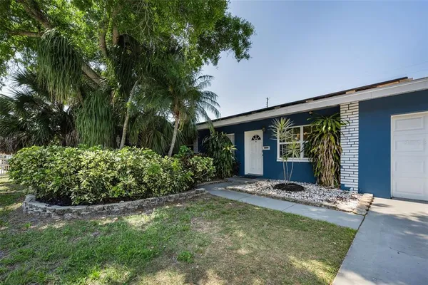 $460,000 | 1349 Regina Drive West, Largo, FL 33770
