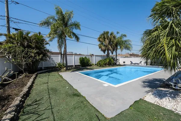 $460,000 | 1349 Regina Drive West, Largo, FL 33770
