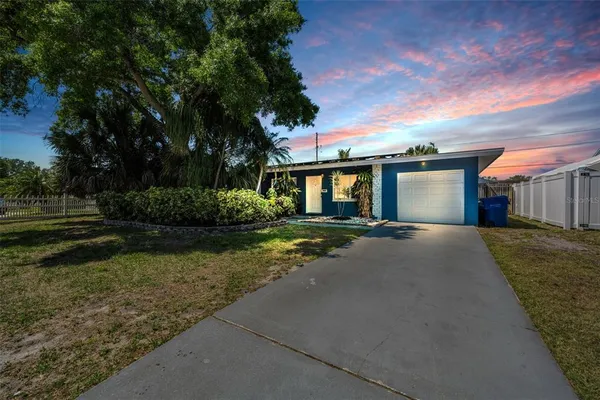 $460,000 | 1349 Regina Drive West, Largo, FL 33770