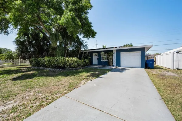 $460,000 | 1349 Regina Drive West, Largo, FL 33770