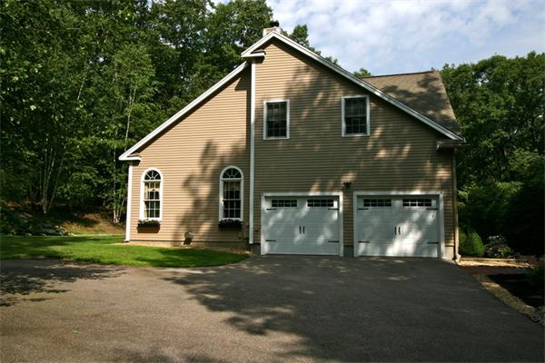 60 C Nixon Road Framingham, MA 01701 - Photo 2 of 24 Gallery Image 2