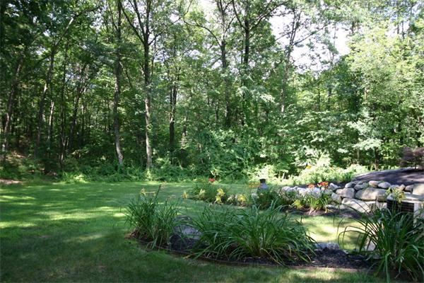 60 C Nixon Road Framingham, MA 01701 - Photo 4 of 24 Gallery Image 4