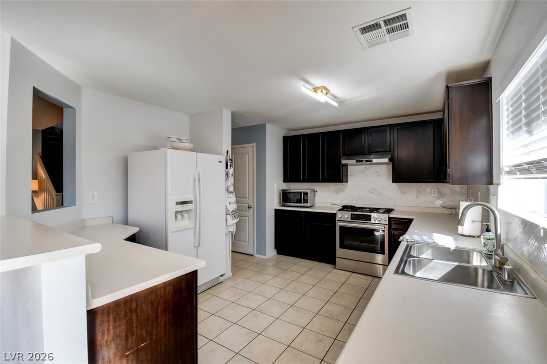 9303 Valley Ranch Avenue Las Vegas, NV 89178 - Photo 12 of 45