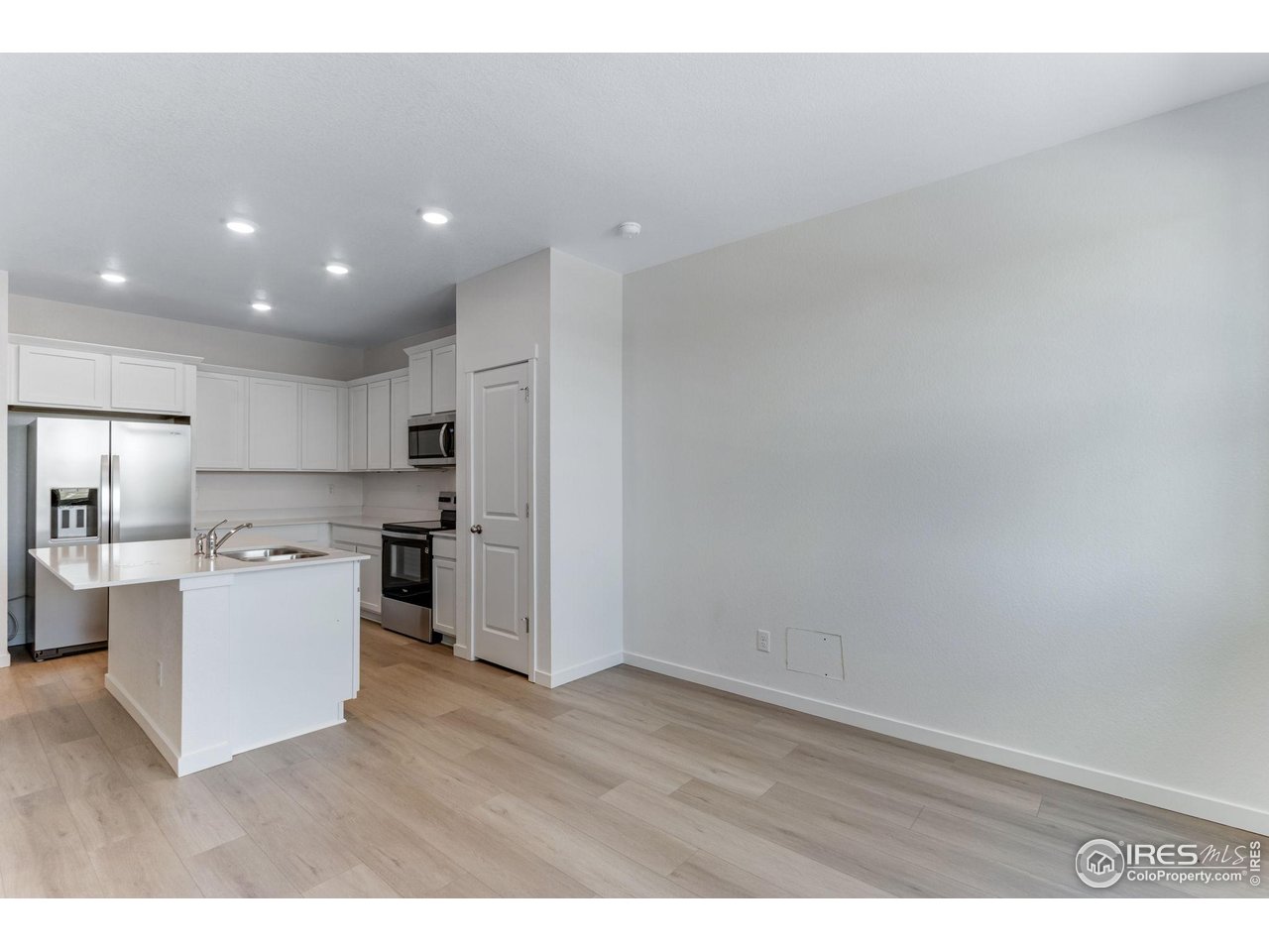 2415 Pinot Place Fort Lupton, CO 80621 - Photo 5 of 23