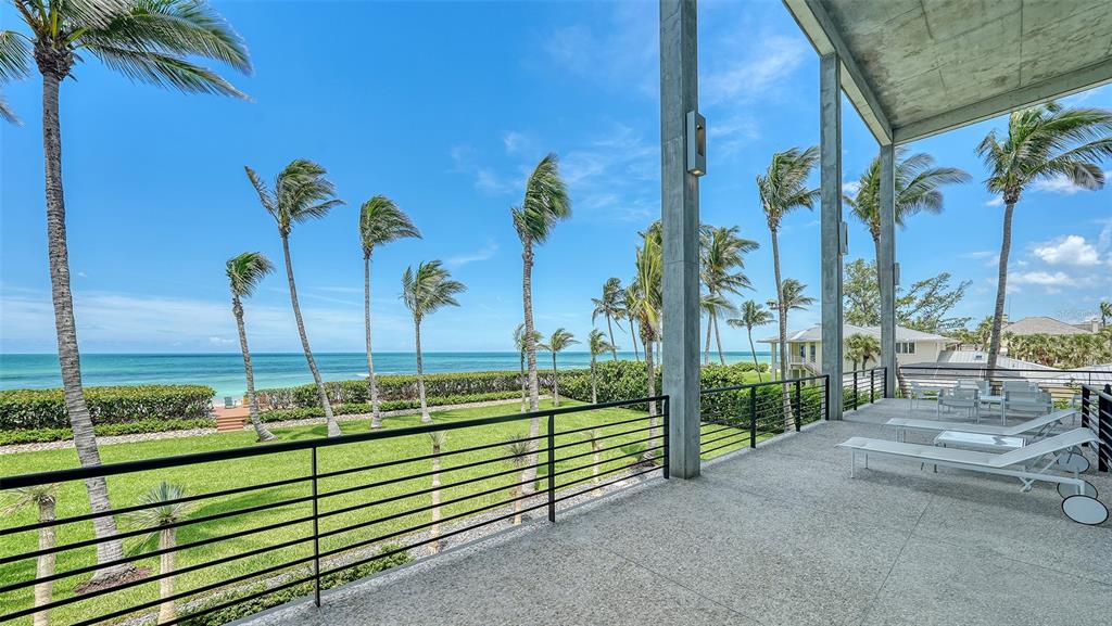 8250 Sanderling Road Sarasota, FL 34242 - Photo 39 of 61