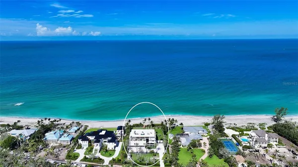 $18,900,000 | 8250 Sanderling Road, Sarasota, FL 34242