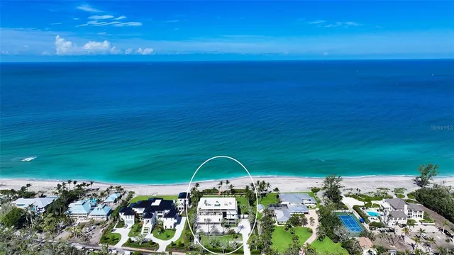 $18,900,000 | 8250 Sanderling Road, Sarasota, FL 34242