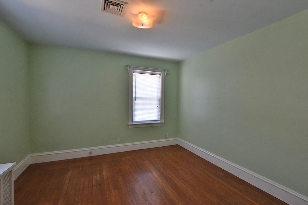 75 Richland Road Cranston, RI 02910 - Photo 9 of 25