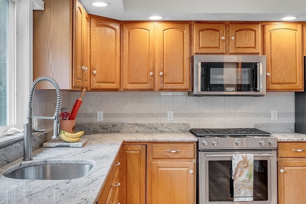 94 Boston Street Middleton, MA 01949 - Photo 16 of 41 Gallery Image 16