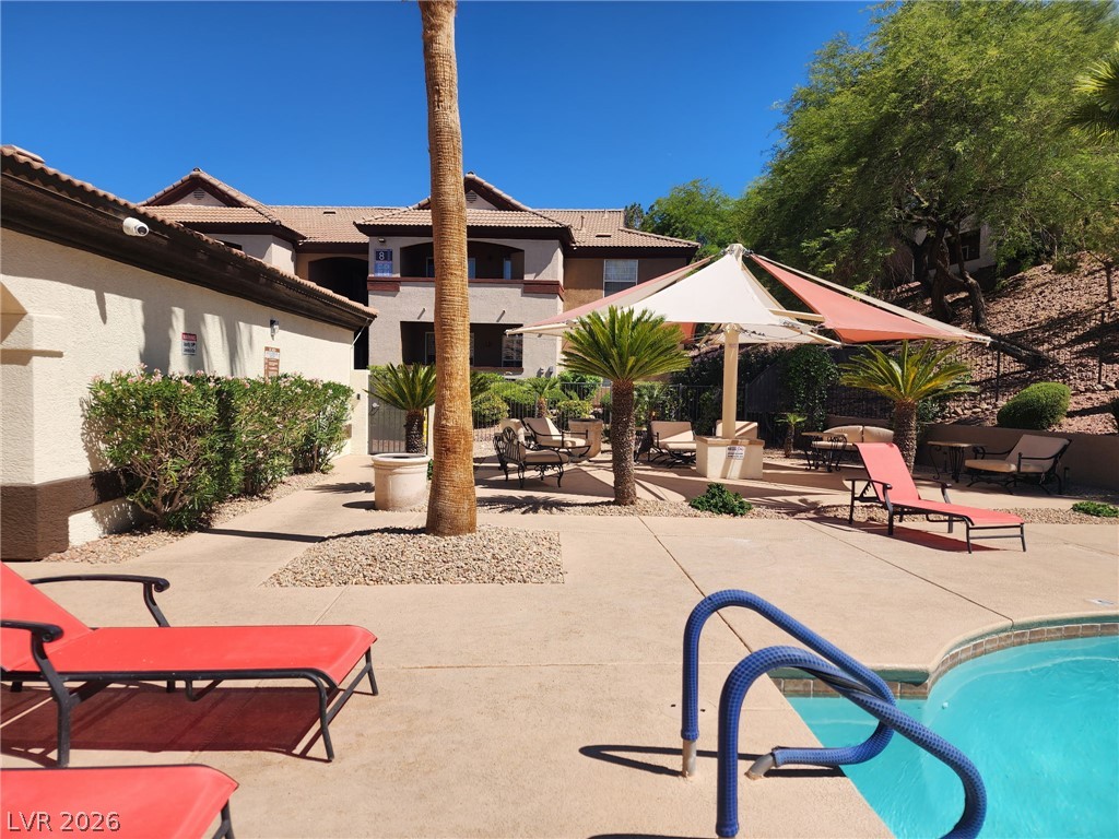231 West Horizon Ridge Parkway, Unit 1127 Henderson, NV 89012 - Photo 12 of 39
