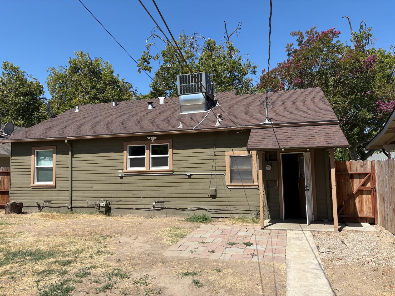 318 Bodem Street Modesto, CA 95350 - Photo 2 of 17