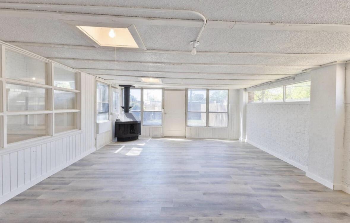 2513 44th Street Lubbock, TX 79413 - Photo 3 of 16 IMG_7640