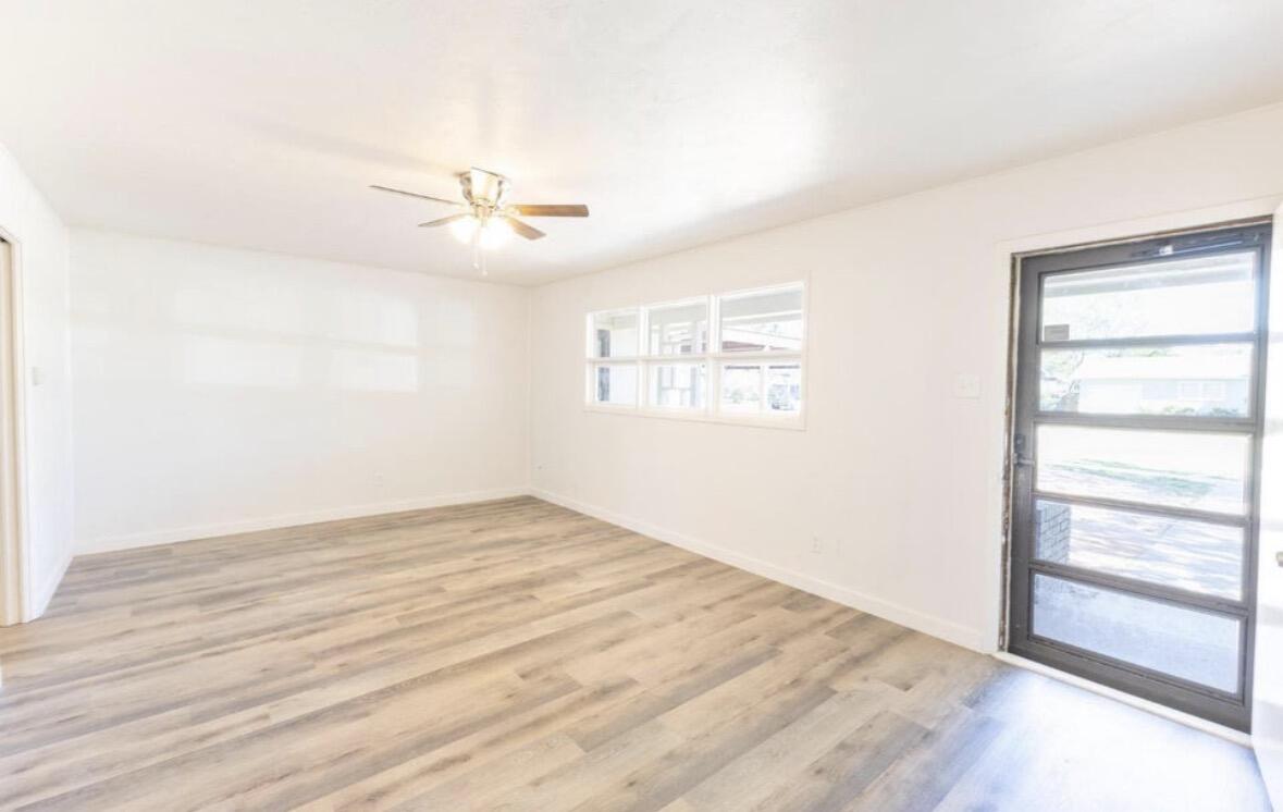 2513 44th Street Lubbock, TX 79413 - Photo 4 of 16 IMG_7641