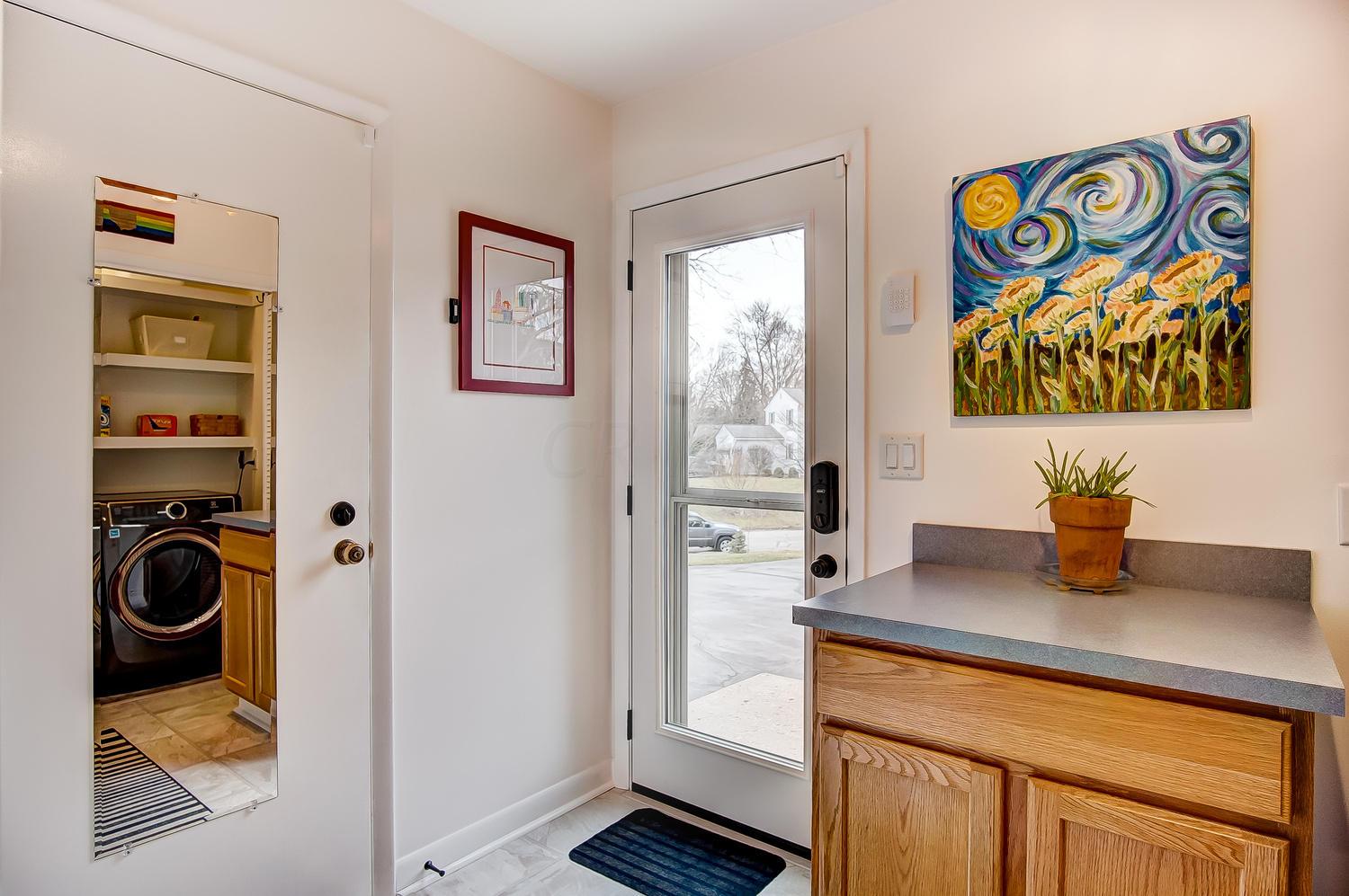 4164 Rowanne Road Columbus, OH 43214 - Photo 13 of 28 Gallery Image 13