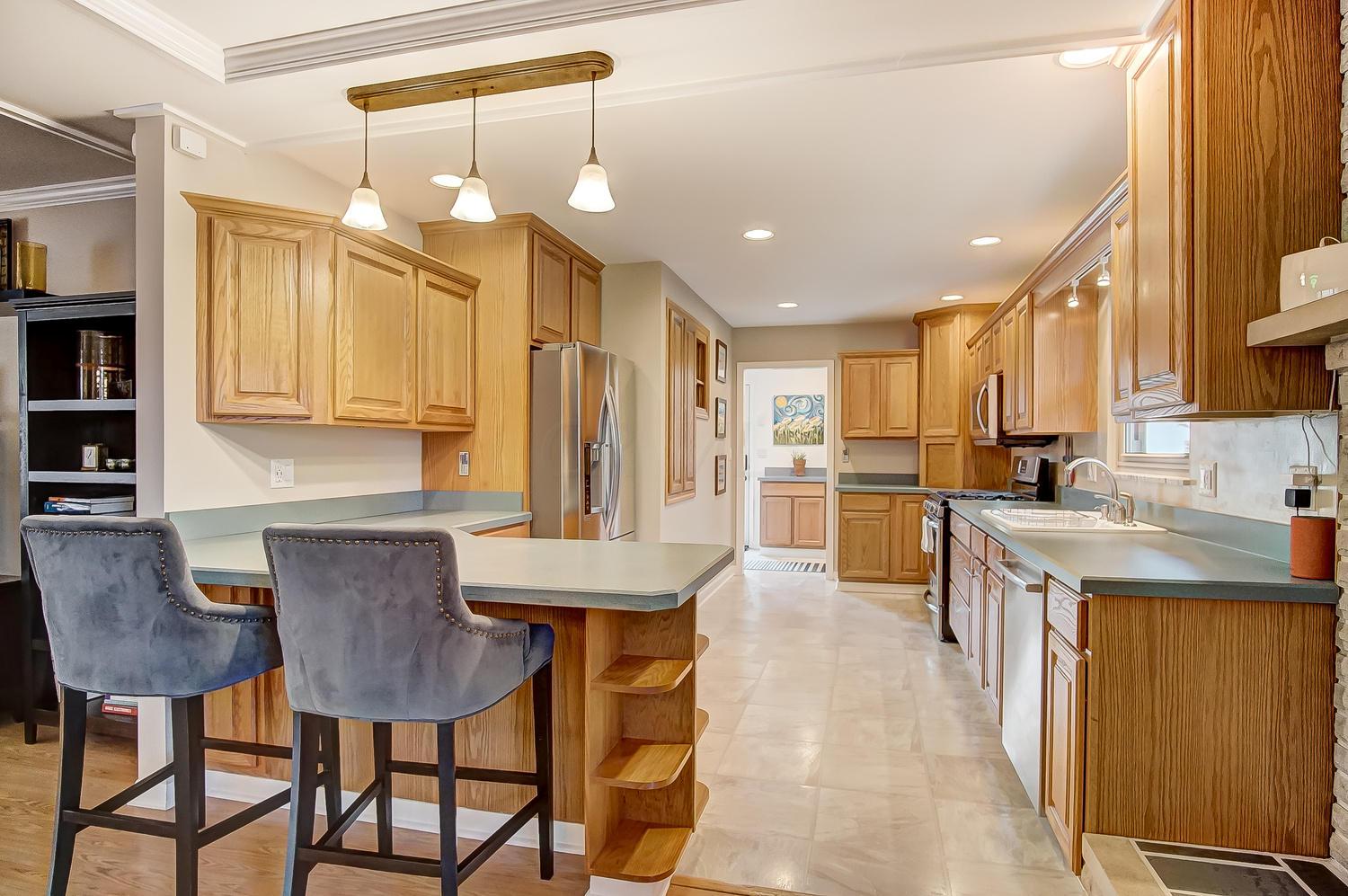 4164 Rowanne Road Columbus, OH 43214 - Photo 8 of 28 Gallery Image 8