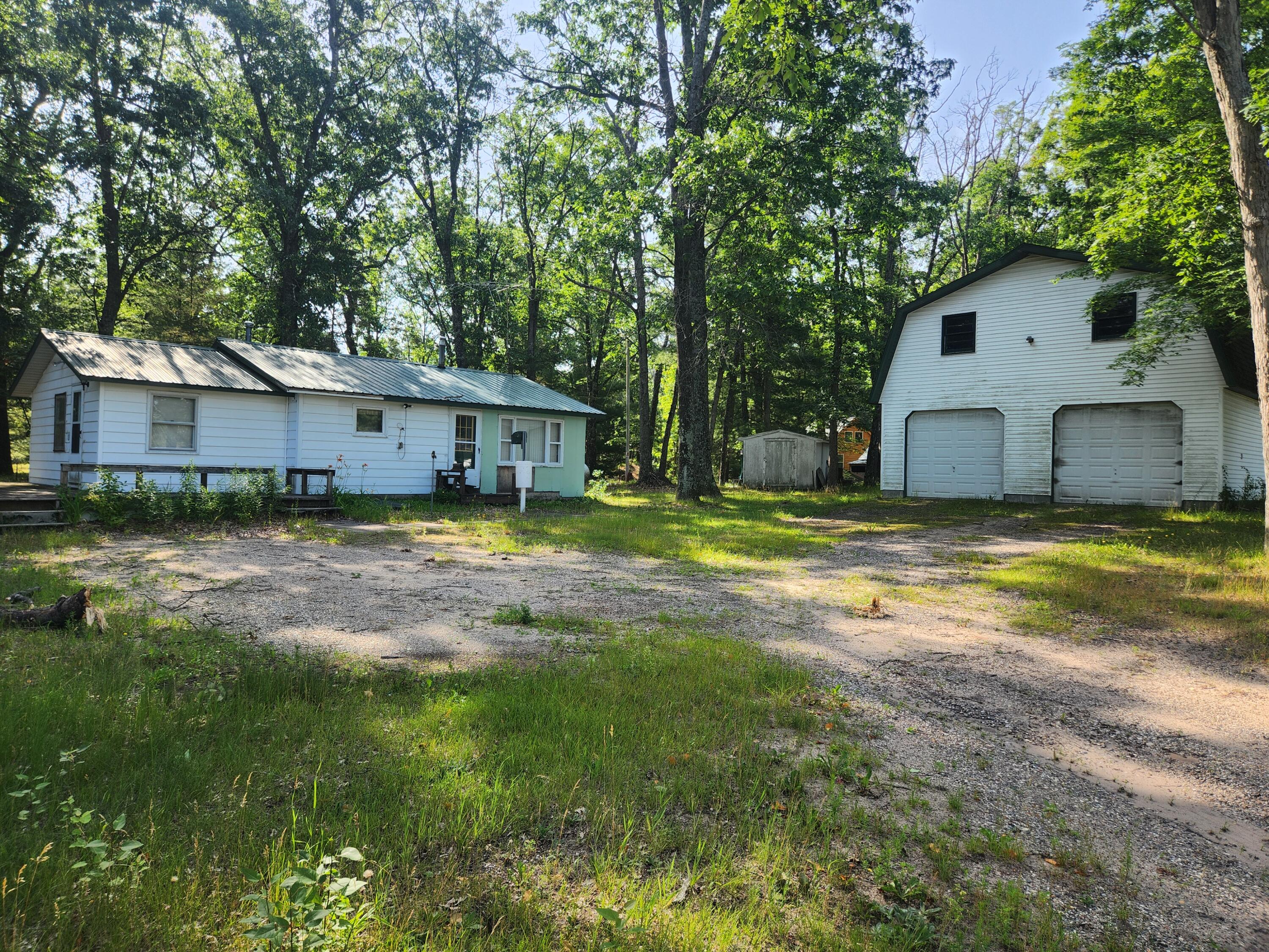 2318 West 14 Mile Road Bitely, MI 49309 - Photo 5 of 13 20260701_095707