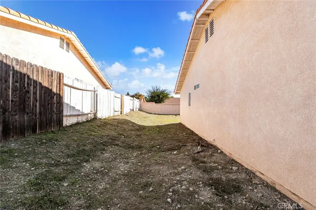 $549,000 | 2607 North Fitzsimmons Avenue, Rialto, CA 92377