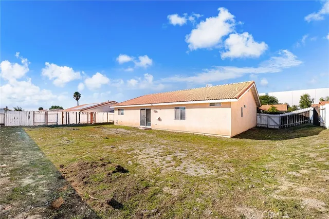 $549,000 | 2607 North Fitzsimmons Avenue, Rialto, CA 92377