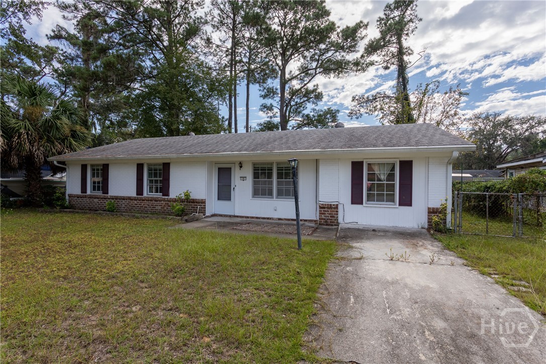 5 Ossabaw Road Savannah, GA 31410 - Photo 1 of 20